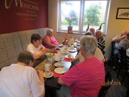Mitglieder des VdK Edewecht treffen sich im Cafe Lohmann