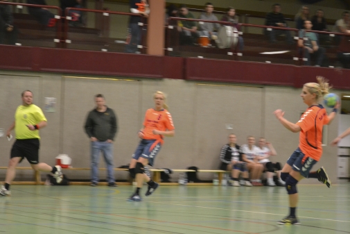 Handball - Augustfehner Damen kassieren Niederlage in Sandkrug