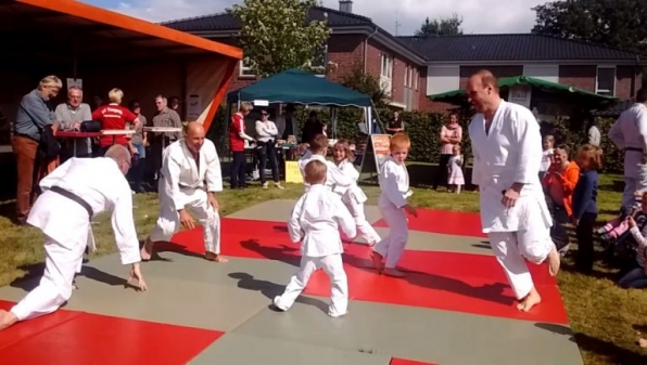 Judo-Kids legen Eltern auf die Matte