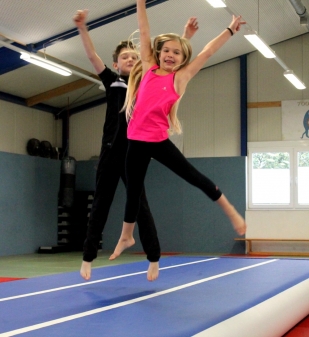 AirTrack Akrobatik für Jungs und Mädels ab 6 bzw. 10 Jahren
