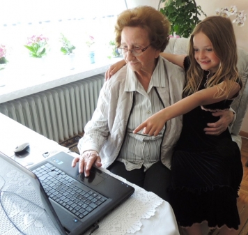 Skypen gemeinsam:Alt und Jung