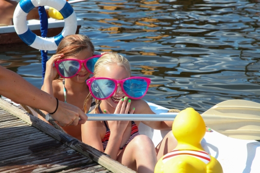 Die Badewannenkapitäne und ihre ersten Offiziere meldeten sich zum Dienst. (Bild: Rainer Stolle)