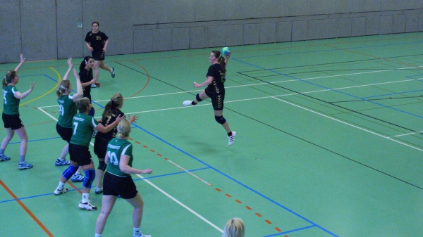 Handball - Augustfehner Damen und A-Junioren holen Kantersiege