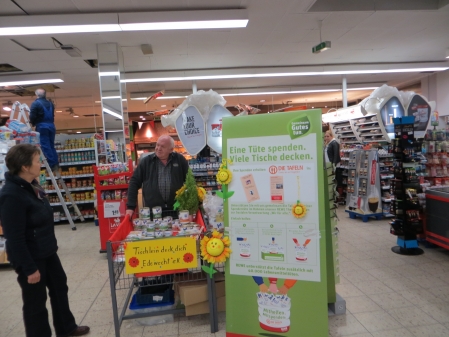 Spendenaktion bei Rewe