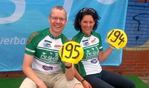 Volker Oetjen und Sonja Friedrich nach dem Freiwasserschwimmen in Emden