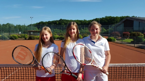 Die B-Juniorinnen :Charlotte Hannack, Fenna Löning und Celina Isermann
