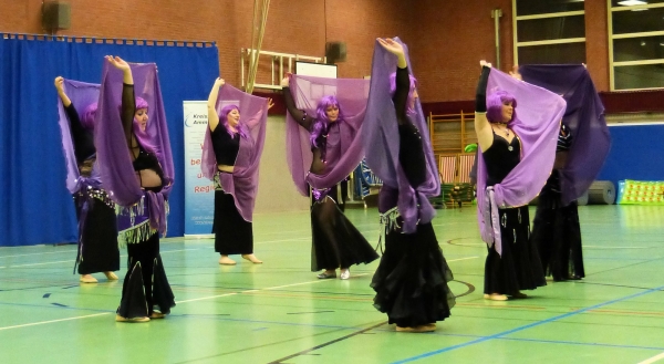 Orientalischer Tanz bei der Ammerländer Sportschau in Augustfehn