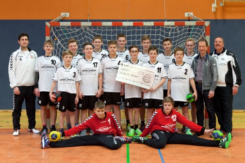 Handball C - Jugend mit neuen Trikots auf Platz 2 der Regionsliga