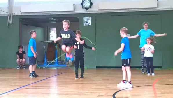 Die Grundschule Osterscheps startete sportlich ins neue Schuljahr