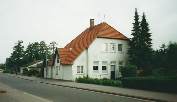 Die ehemalige Schweinmästerei, Blick stadtauswärts (1991). Bild: Manfred Rickels.