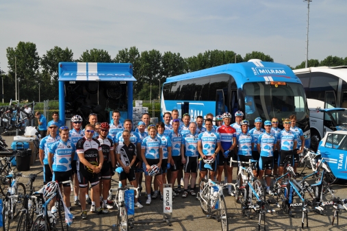 Gruppenfoto - Jedermann und Profi