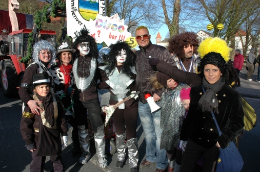 Wählen Sie die schönste Vareler Karnevalsgruppe