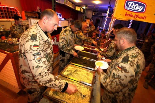 Kohl und Pinkel in Afghanistan