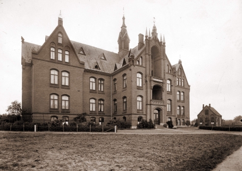 Das Anfangshaus 1888