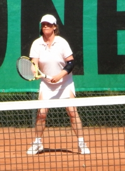 Sabine Epple von den Damen 30 punktete im Doppel an der Seite von Kerstin Stolle