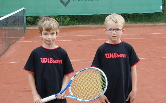 Moritz Gotschling und Silas Lakewand siegten mit den C II Junioren 3-0 in Rastede