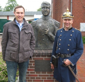 Bürgermeisterkandidate Matthias Huber und Hans-Dieter Warnke