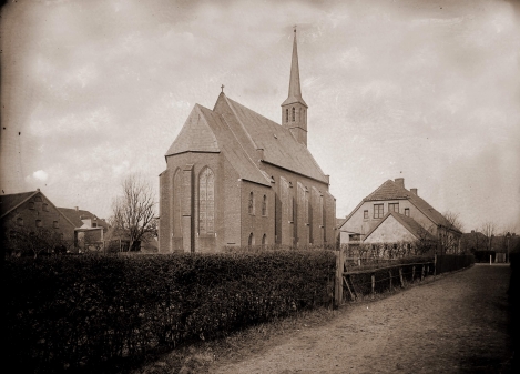 Die kath. Kirche, erbaut 1855