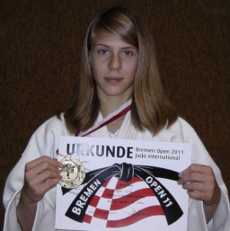 Svenja Kloß siegte in Bremen in der Gewichtsklasse bis 44 kg