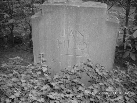 Grabstein Fillo, Friedhof Varel