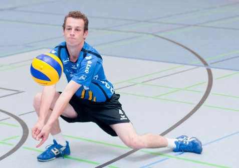 Die Ammerländer wehrten sich mit Libero Jan-Hendrik Hübsch nach Kräften, unterlagen dem Tabellenführer aber klar mit 0:3. 