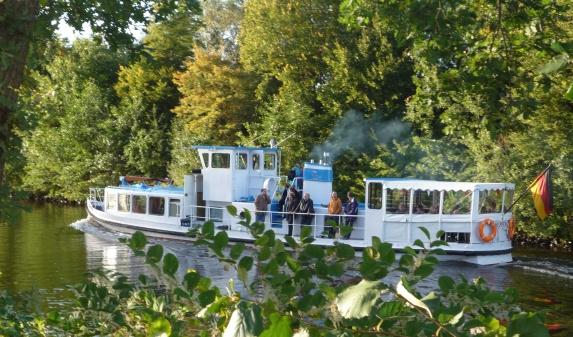 Maritime Romantik - hier das WSA-Bereisungsboot 