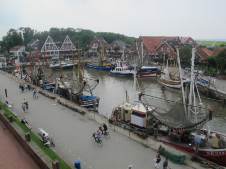 Der Hafen von Neuharlingersiel