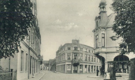 Ecke Bahnhofsstr.- Neumühlenstr. / 1908