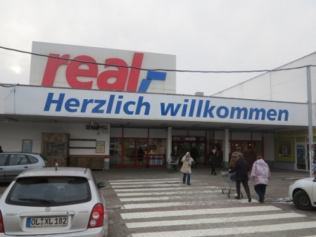 Nachbarn helfen Nachbarn