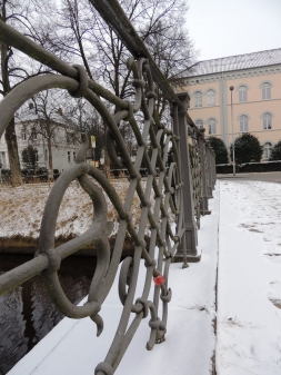 Spuren im Schnee, zum ersten Mal in diesem Jahr